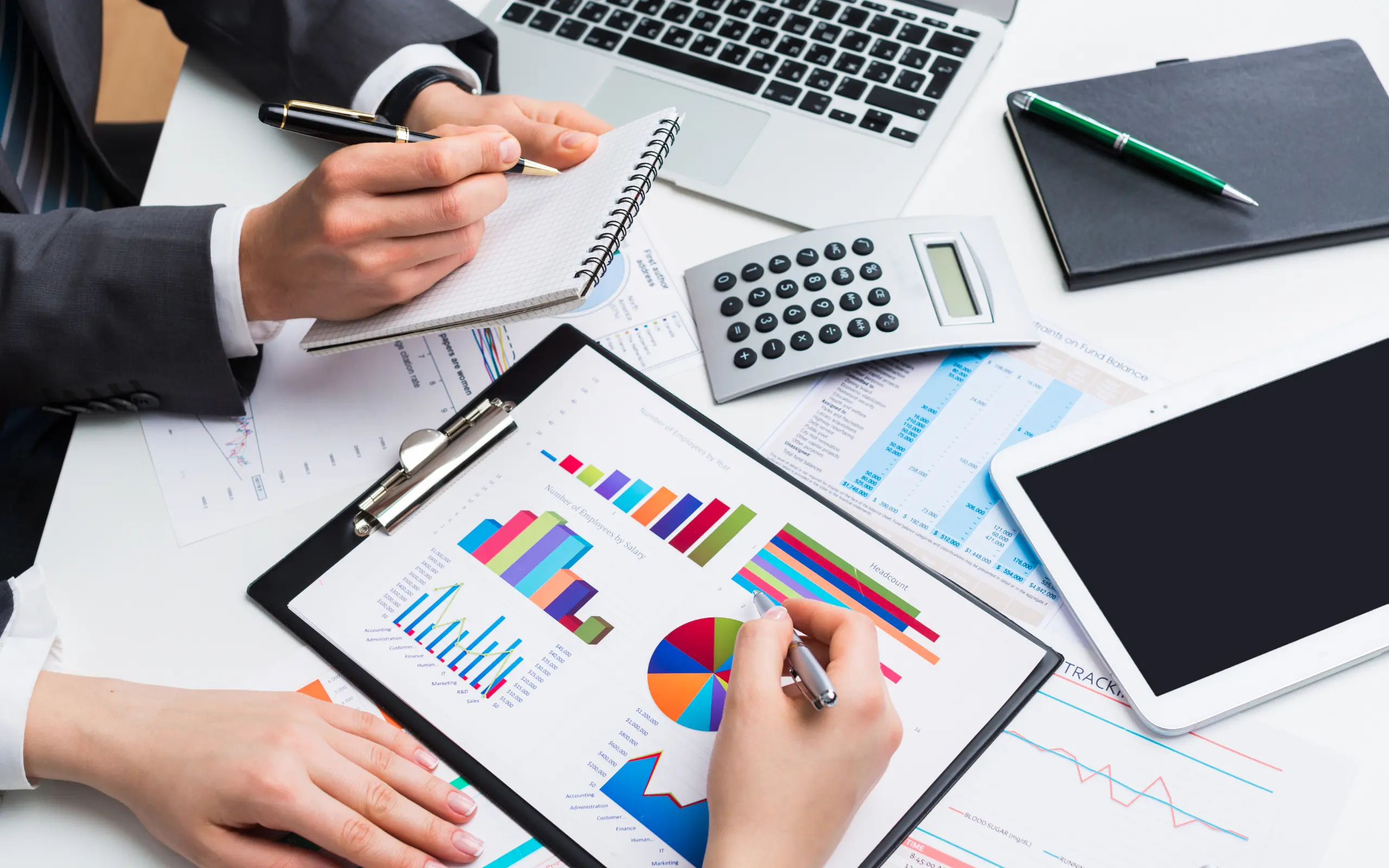 Revisión de informes financieros para la Operación Renta